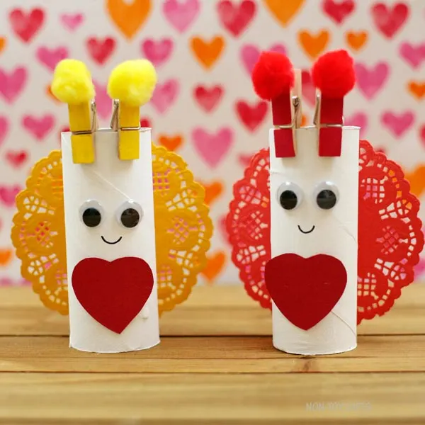 Simple paper tube love bug project