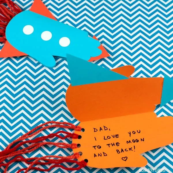 Father's Day handprint rocket card kids can make for dad