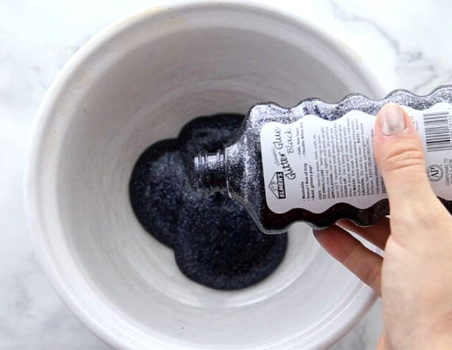 Add Black Glue into Bowl