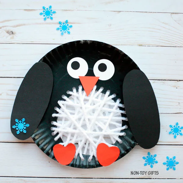 Paper plate winter craft for kids