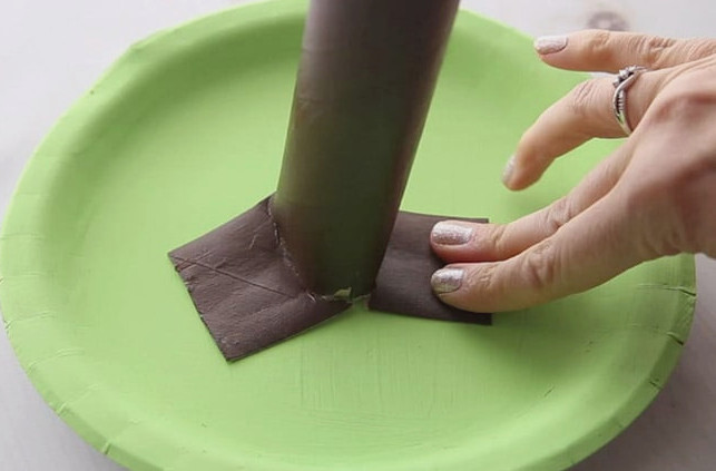 Attach Paper Tube to Paper Plate