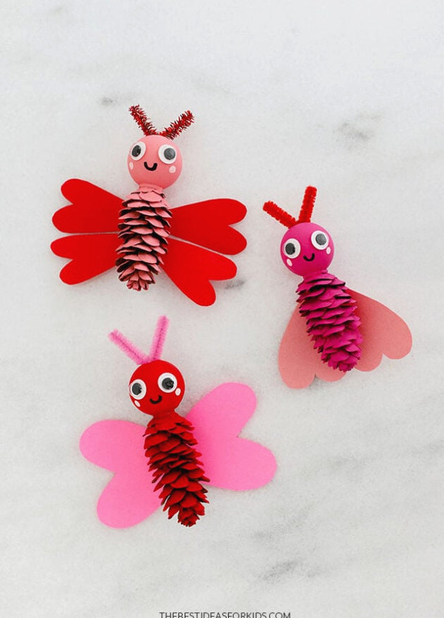 Pinecone Valentine's Day Love Bugs