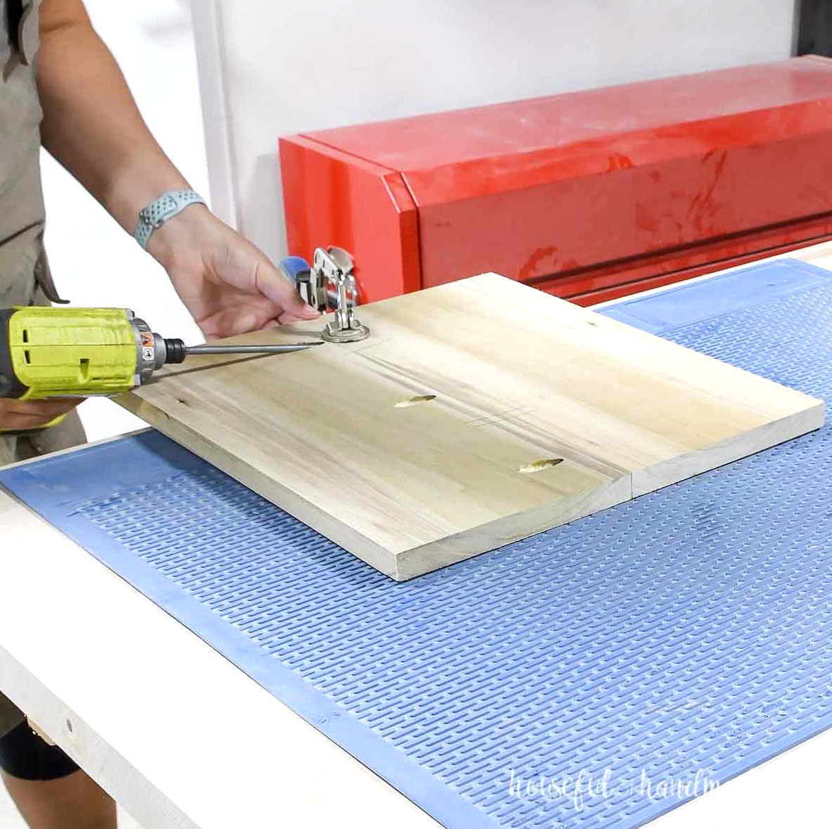 Joining 2 boards with glue and fastening them using pocket hole screws.