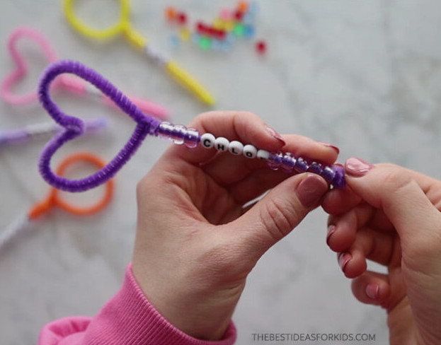 Fold the Pipe Cleaner End Over