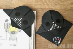 Easy DIY Drath Vader Bookmark - a perfect little gift for Father's Day!
