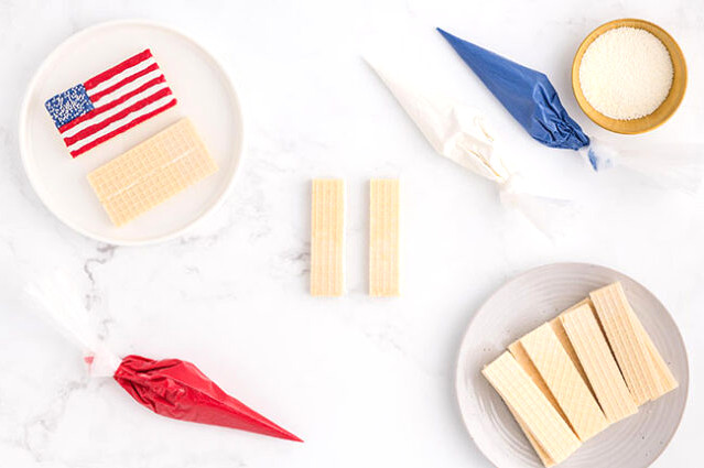 Attaching cookies together
