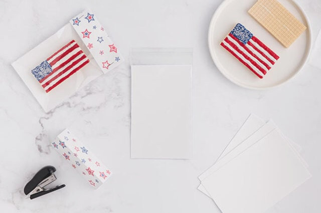 Stapling bag toppers