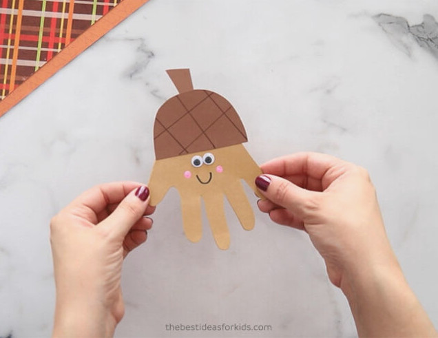 Acorn Handprint Craft for Kids