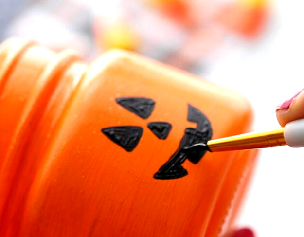 Painting a Pumpkin Face