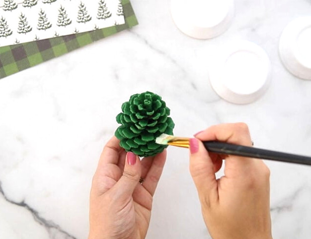 Paint Pinecone Green