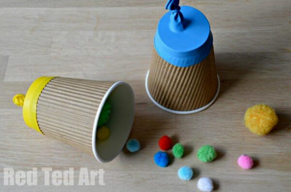 Confetti party poppers