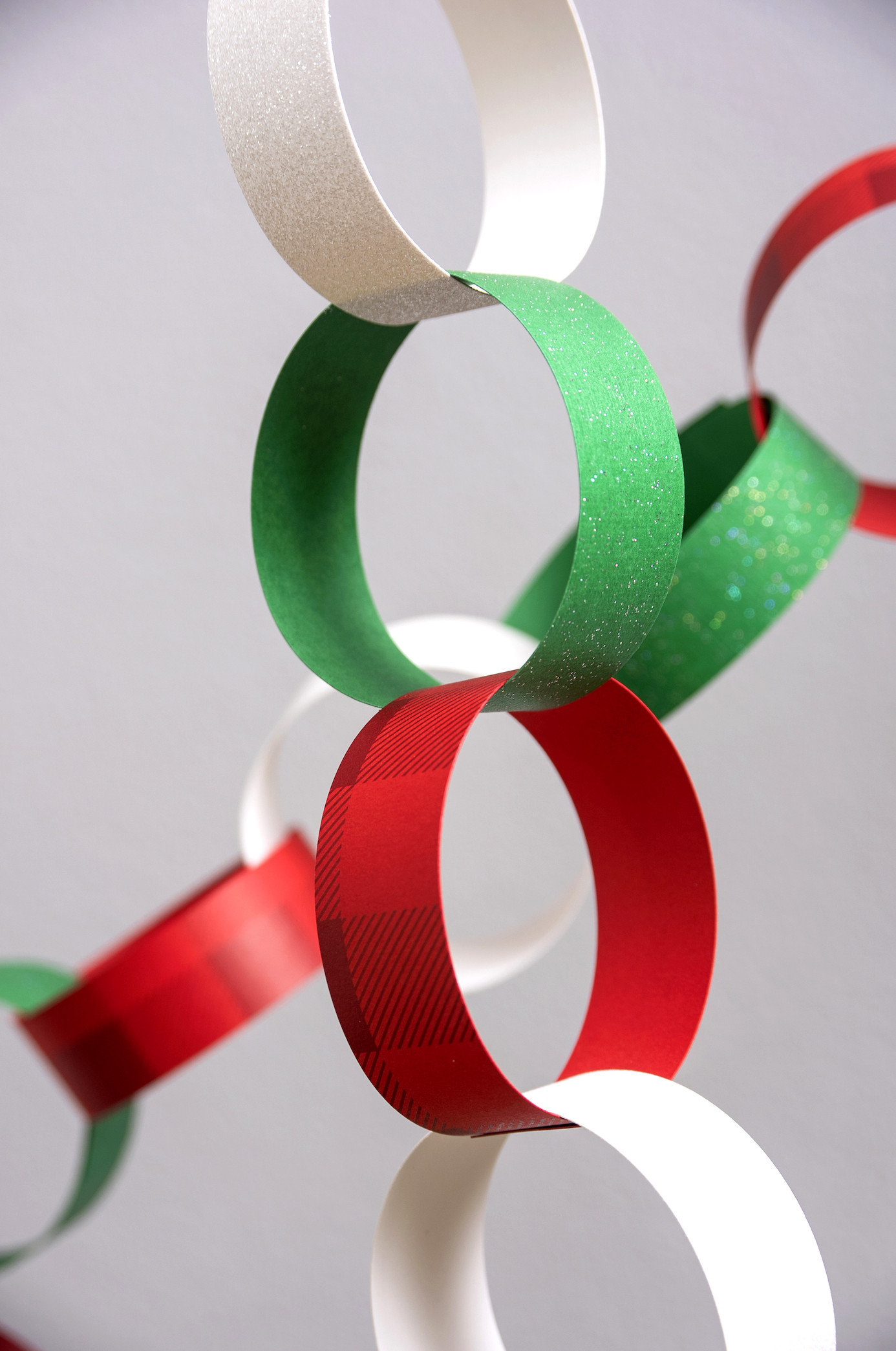 paper chain christmas tree
