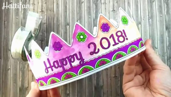 New Year's Eve Countdown for Kids - Count down to Midnight with this fantastic set of hourly activity for kids. Includes many printables to make New Year's Eve planning quick and easy. Love these New year's eve printables for kids #newyearseve #newyearseve2018 #printables #countdown #newyearsevecountdown