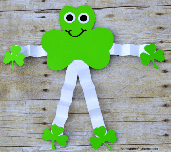 easy paper shamrock puppet