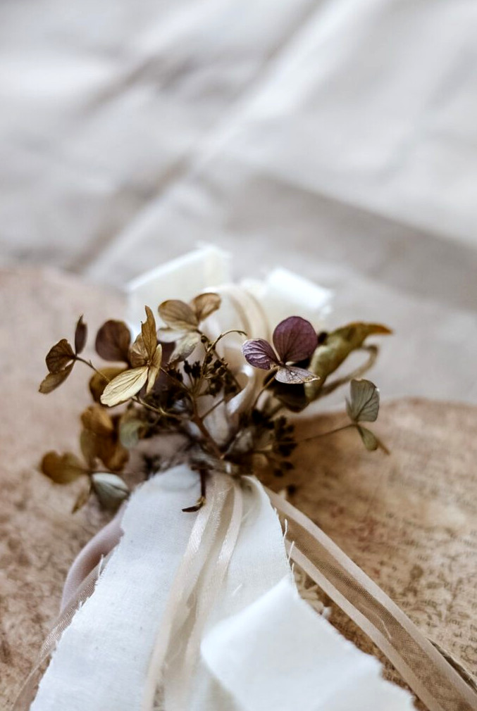 dried hydrangea decoration
