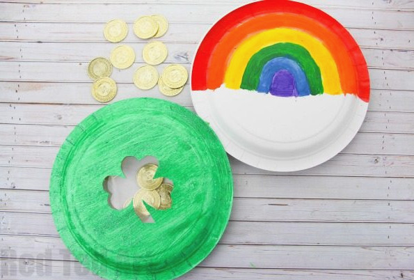 Paper Plate Tambourine for St Patrick's Day