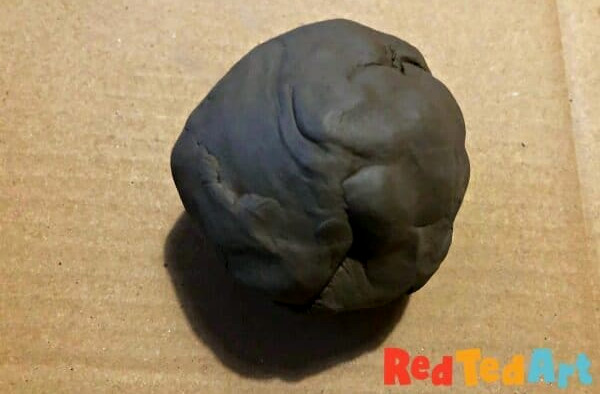 Pinch Pots Step 1 - make a ball of clay that fits in your palm