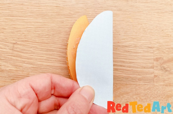 stack the paper eggs