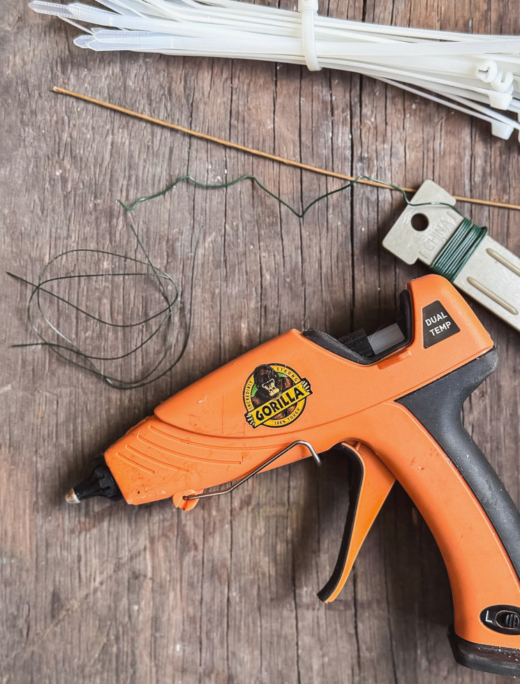 hot glue gun