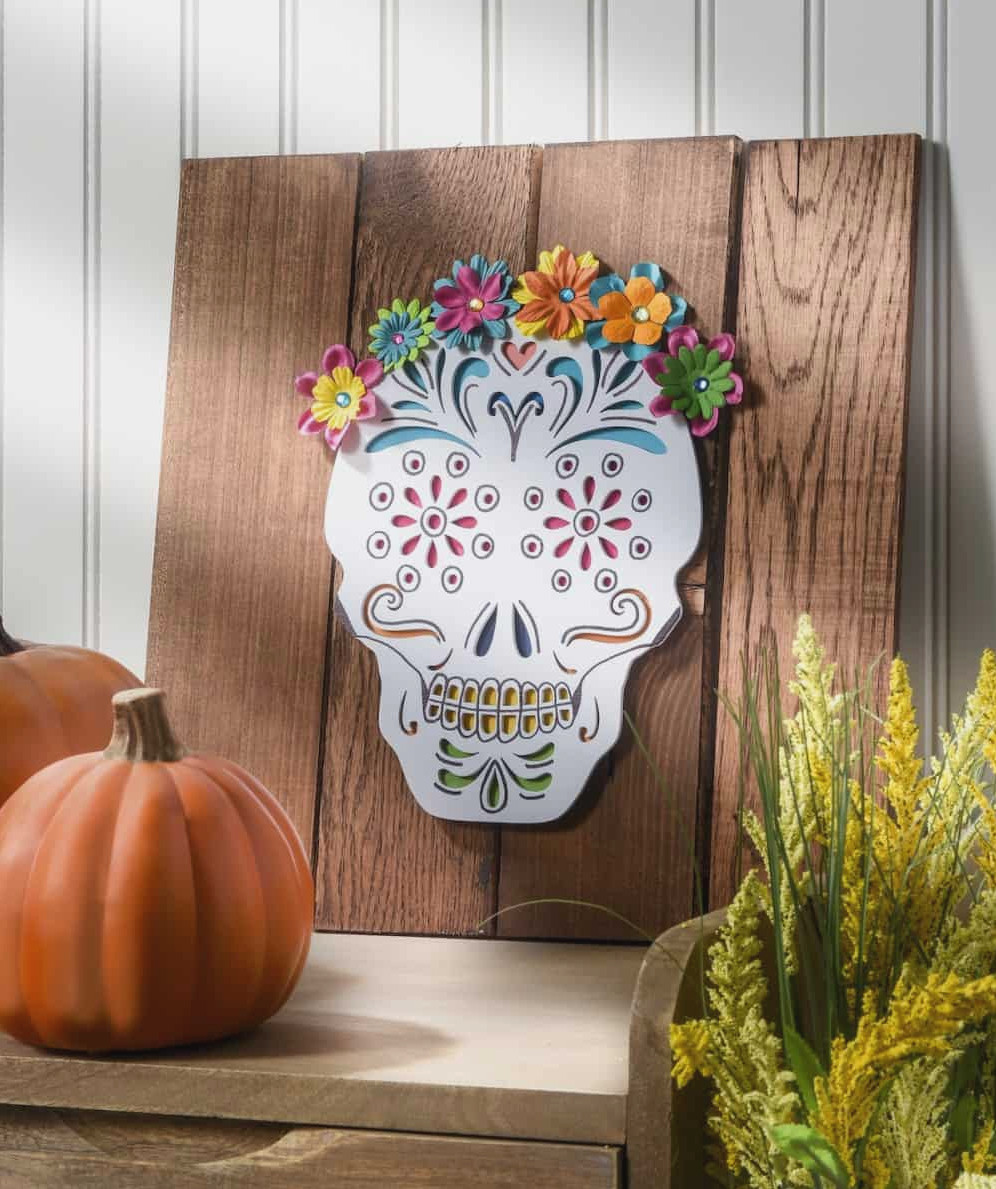Calavera Pallet Art for Dia de los Muertos