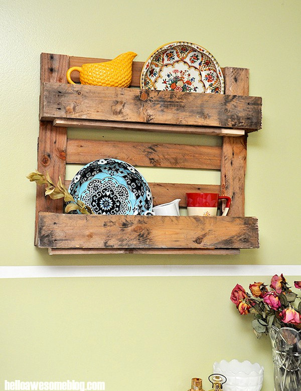 DIY pallet shelf tutorial