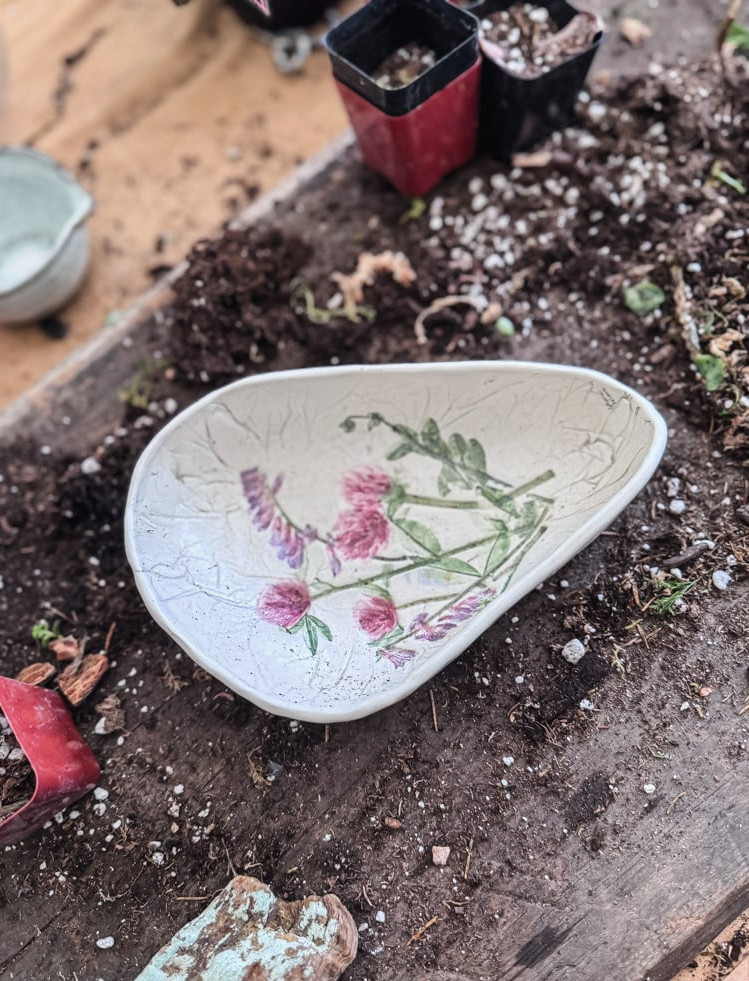 clay dish