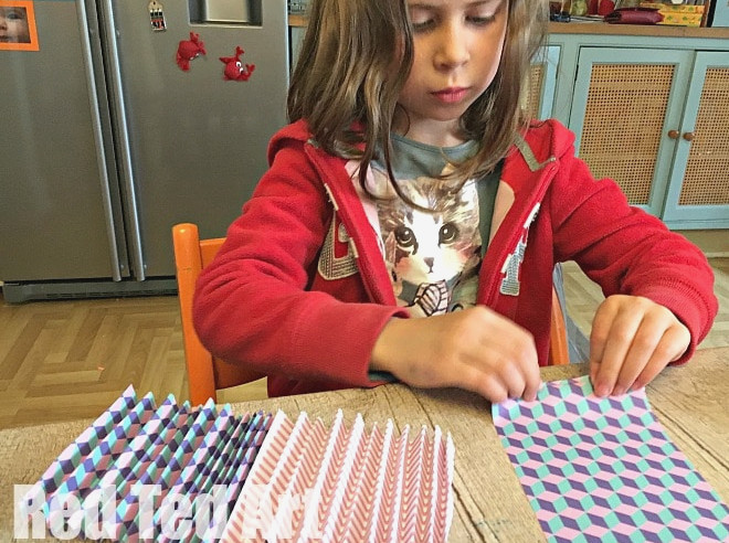 How to Make Easy Paper Fans. Great craft for kids or grown ups. Make water melons or pretty patterns using scrapbook paper. These would be cute wedding favours or a summer party craft. Wonderful easy to follow paper fan tutorial.